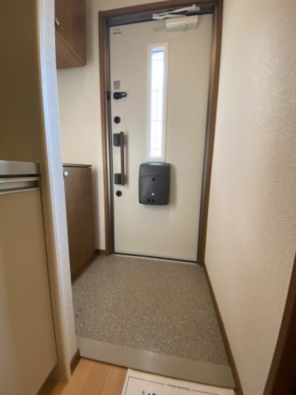 玄関(落ち着いた玄関です)