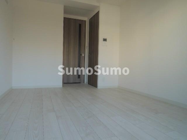 物件内観写真9　(使い勝手のいい寝室です)