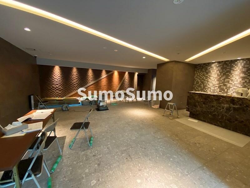 物件外観写真2　(毎日通るロビーはこのようになっています)