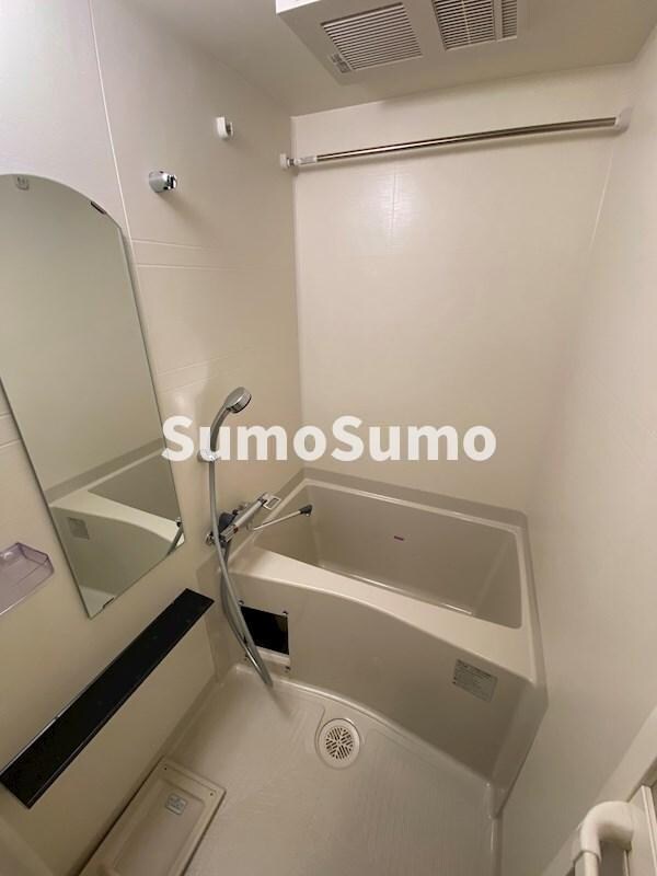 物件内観写真8　(落ち着いた空間のお風呂です)