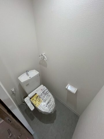 物件内観写真8　(トイレも気になるポイント)