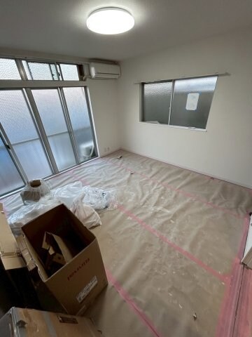 物件内観写真13　(おしゃれな居間です)