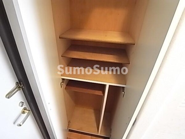収納(収納のためのスペースです)