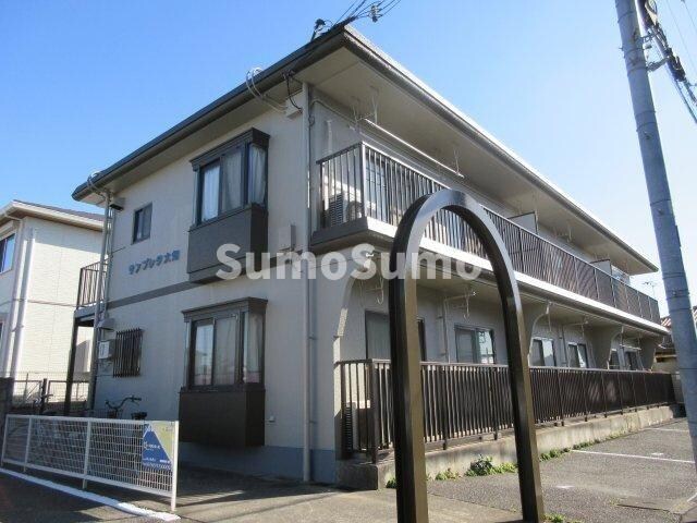 物件外観写真1　(建物外観を気になさる方へ、見た目の良い物件です)