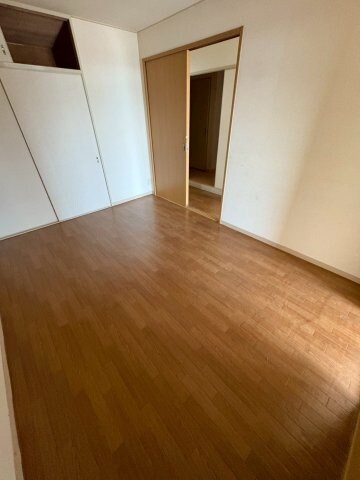 物件内観写真19　(ゆったりとしたリビングです)