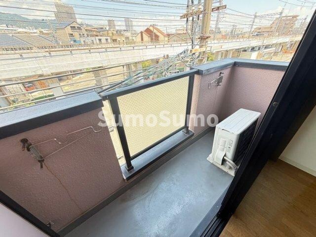 物件内観写真14　(バルコニーがあります)