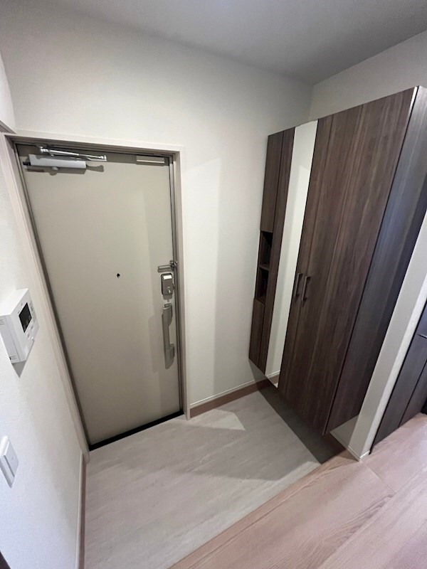 玄関(シンプルで使いやすい玄関です)