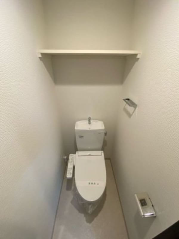 トイレ(シンプルで使いやすいトイレです)
