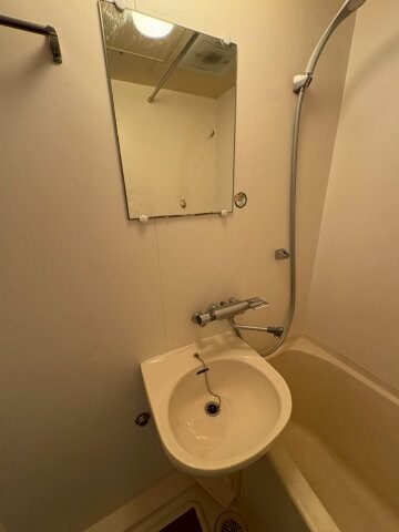 物件内観写真21　(スペースが確保できる洗面所です)