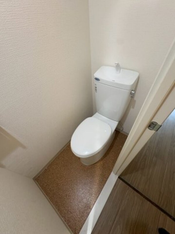 トイレ(清潔感のあるトイレです)
