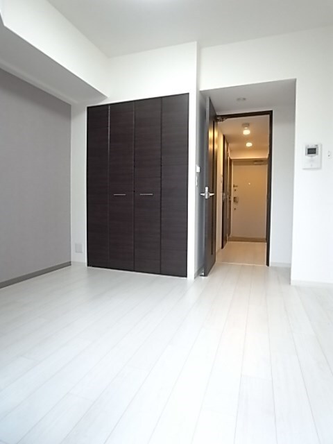 物件内観写真18　(使い勝手のいい寝室です)