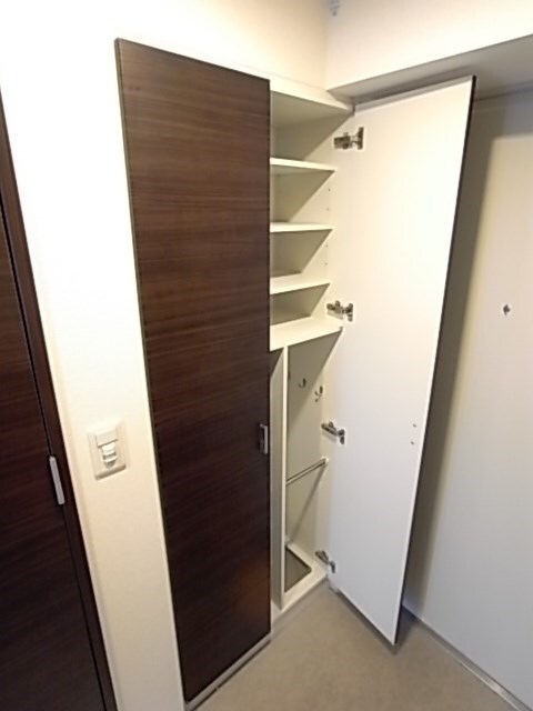 物件内観写真23　(十分な収納スペースがあります)