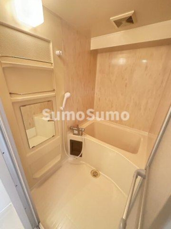 浴室(お風呂で日々の疲れを落としましょう)