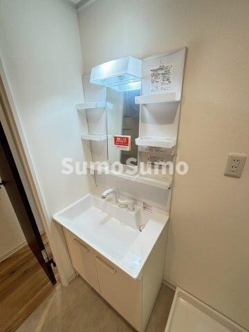 物件内観写真10　(使いやすい洗面所です)