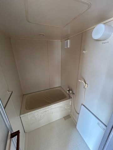 物件内観写真6　(コンパクトで使いやすいお風呂です)