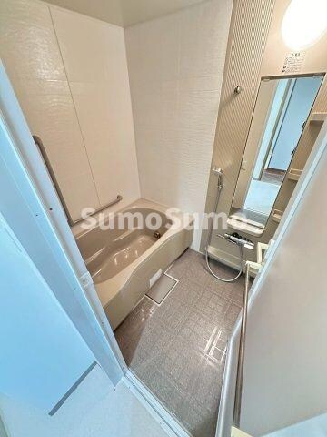 物件内観写真10　(きれいなお風呂です)