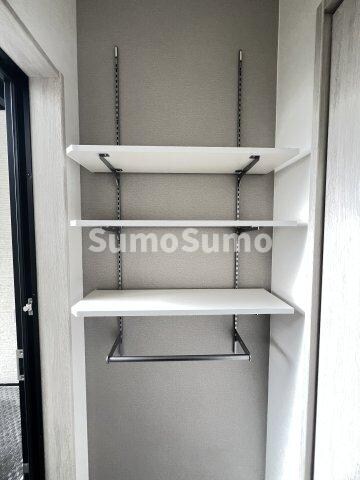 物件内観写真19　(収納のためのスペースです)