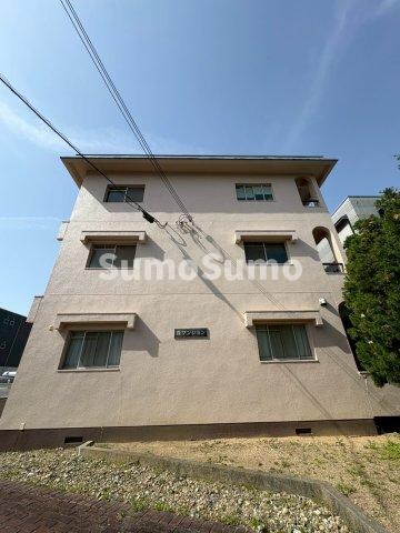 物件外観写真2　(外観もきれいです)