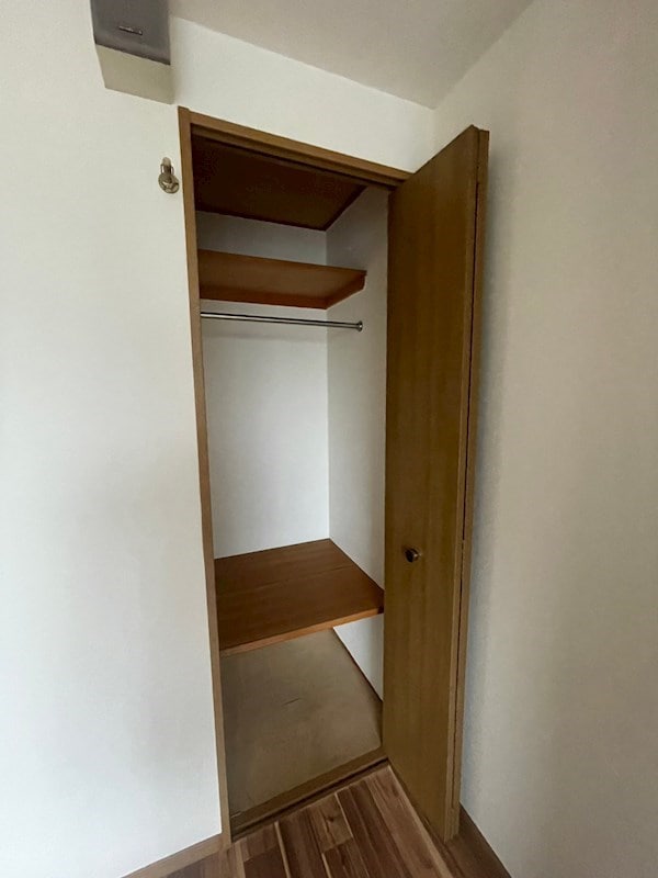 収納(小物を収納するのに便利です)