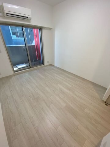 物件内観写真5　(ゆったり過ごせるリビングです)