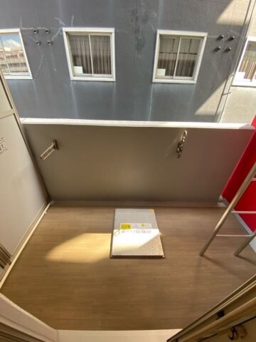 物件内観写真10　(陽当たり良好なバルコニーです)