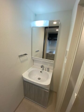 物件内観写真12　(使いやすい洗面所です)