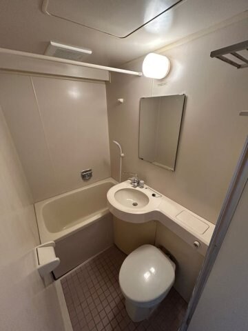 物件内観写真6　(日々の暮らしに欠かせないお風呂です)