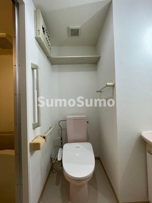 物件内観写真8　(シンプルで使いやすいトイレです)