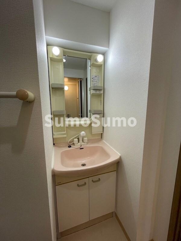 物件内観写真9　(使いやすい洗面所です)