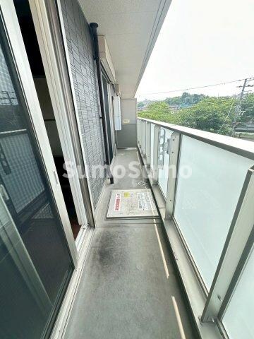 物件内観写真13　(落ち着いた時間を過ごせるバルコニーです)