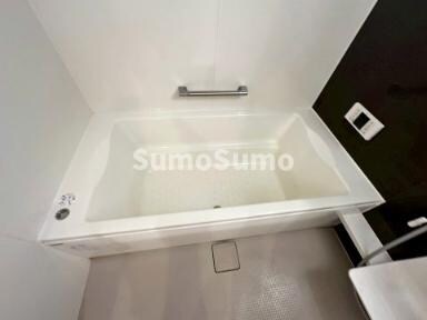 物件内観写真15　(コンパクトで使いやすいお風呂です)