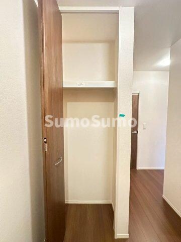 物件内観写真26　(専用の収納スペースです)