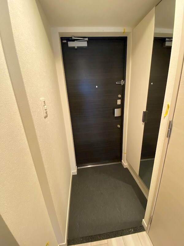 玄関(収納もある玄関です)