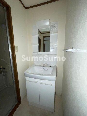 物件内観写真10　(スペースが確保できる洗面所です)