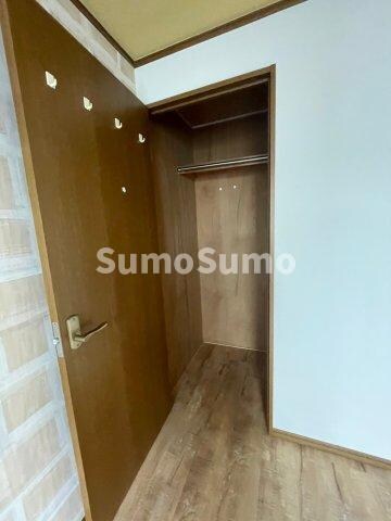 物件内観写真11　(便利な収納スペースです)