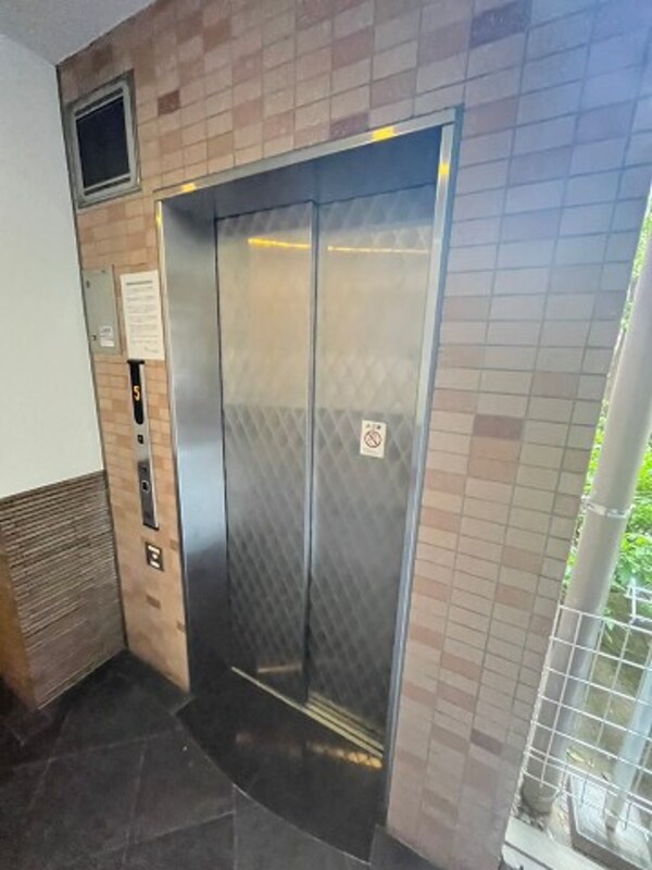 ロビー・ラウンジ