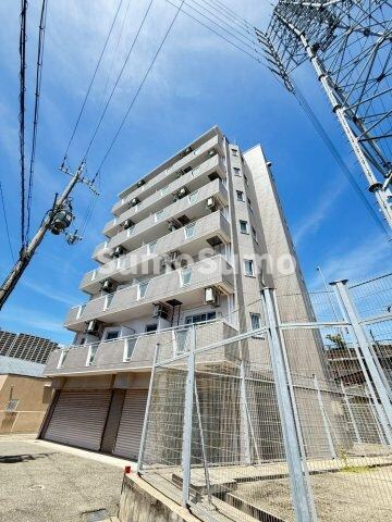 物件外観写真3　(落ち着いた雰囲気の外観です)