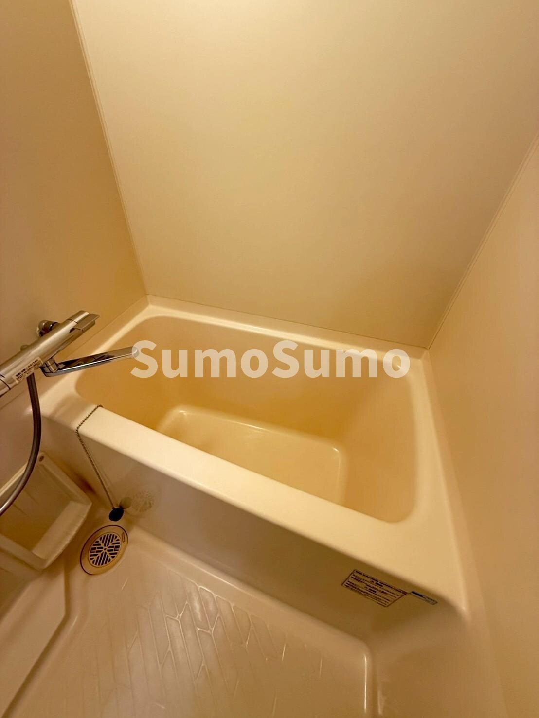 物件内観写真16　(きれいなお風呂です)