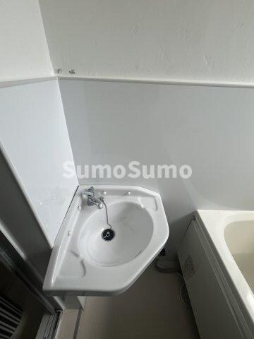 物件内観写真10　(使いやすい洗面所です)