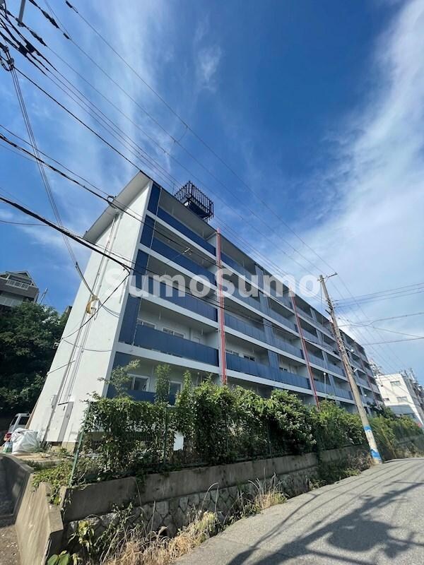 物件外観写真1　(外観もきれいです)