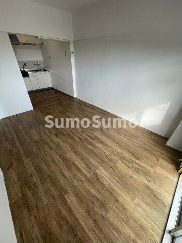 物件内観写真3　(おしゃれなリビングです)