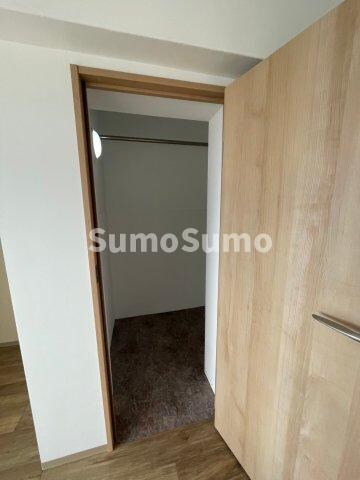 物件内観写真7　(便利な収納スペースです)