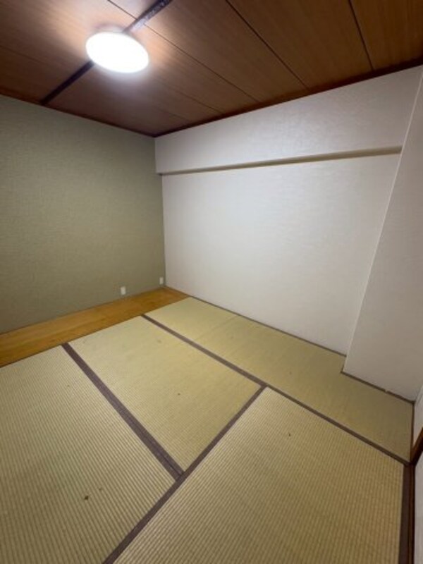 和室(和室があると、家にあたたかい雰囲気が生まれます)
