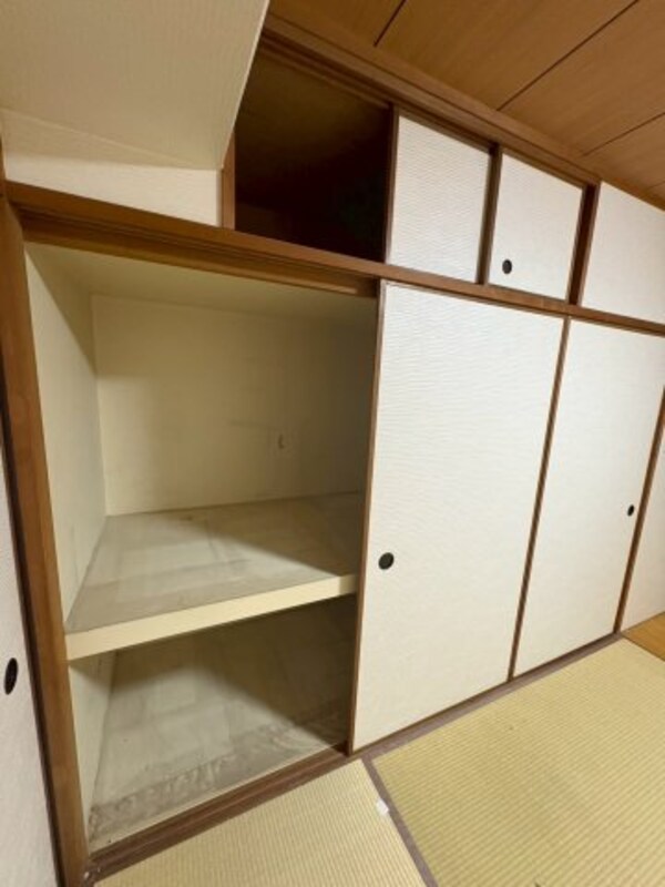 収納(たっぷりとした収納スペースです)