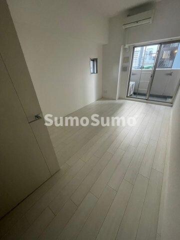 物件内観写真3　(ゆったり過ごせる居間です)