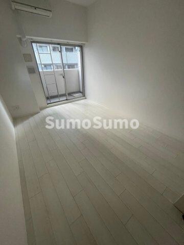 物件内観写真15　(ゆったり過ごせる居間です)