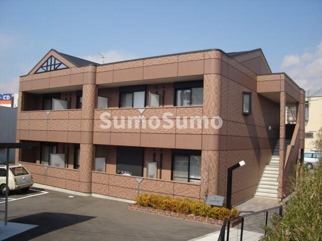 物件外観写真1　(建物外観を気になさる方へ、見た目の良い物件です)