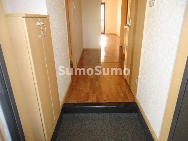 物件内観写真3　(毎日通る玄関はこちらです)