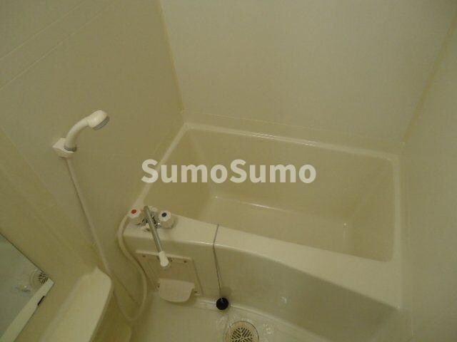 物件内観写真7　(コンパクトで使いやすいお風呂です)