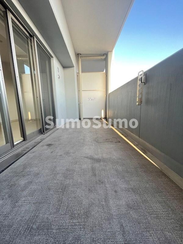 物件内観写真7　(バルコニーがあります)